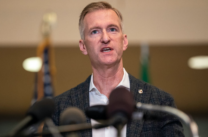 Good Afternoon, News: Wheeler Shuts Down Meeting Over Gonzalez, Cop Body Cams in Court, and Anti-Drag Governor Caught In Drag